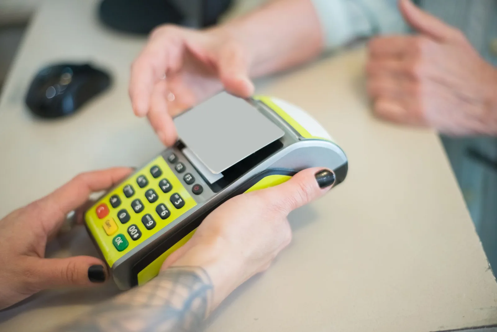 Best POS System for E-Commerce & Retail 2026 | ithouse.tech